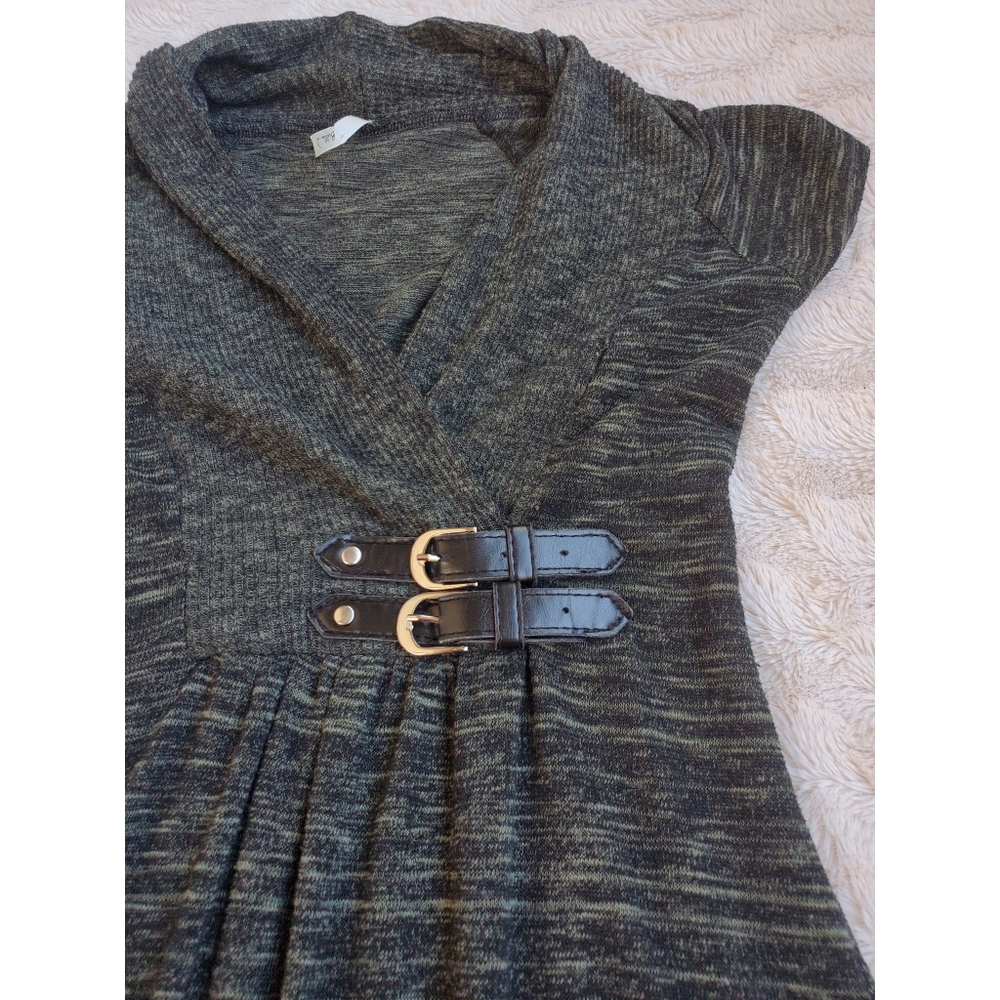Bella D. green sweater dress - Picture 3 of 11